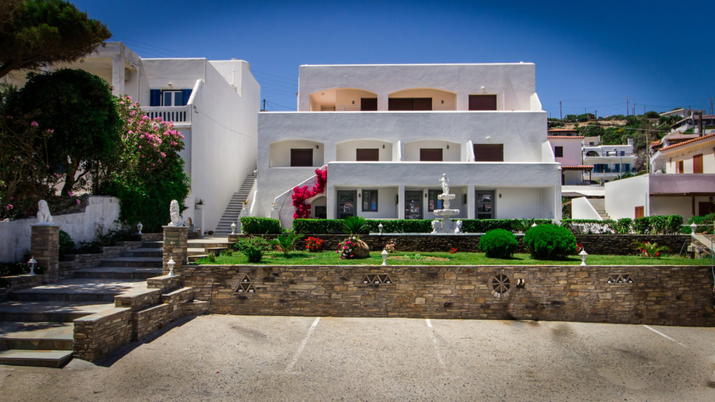 Blue Era Apartments in Andros